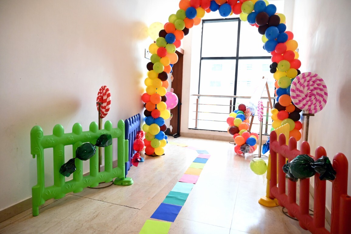 Colorful decorations for a birthday at Hotel Aram