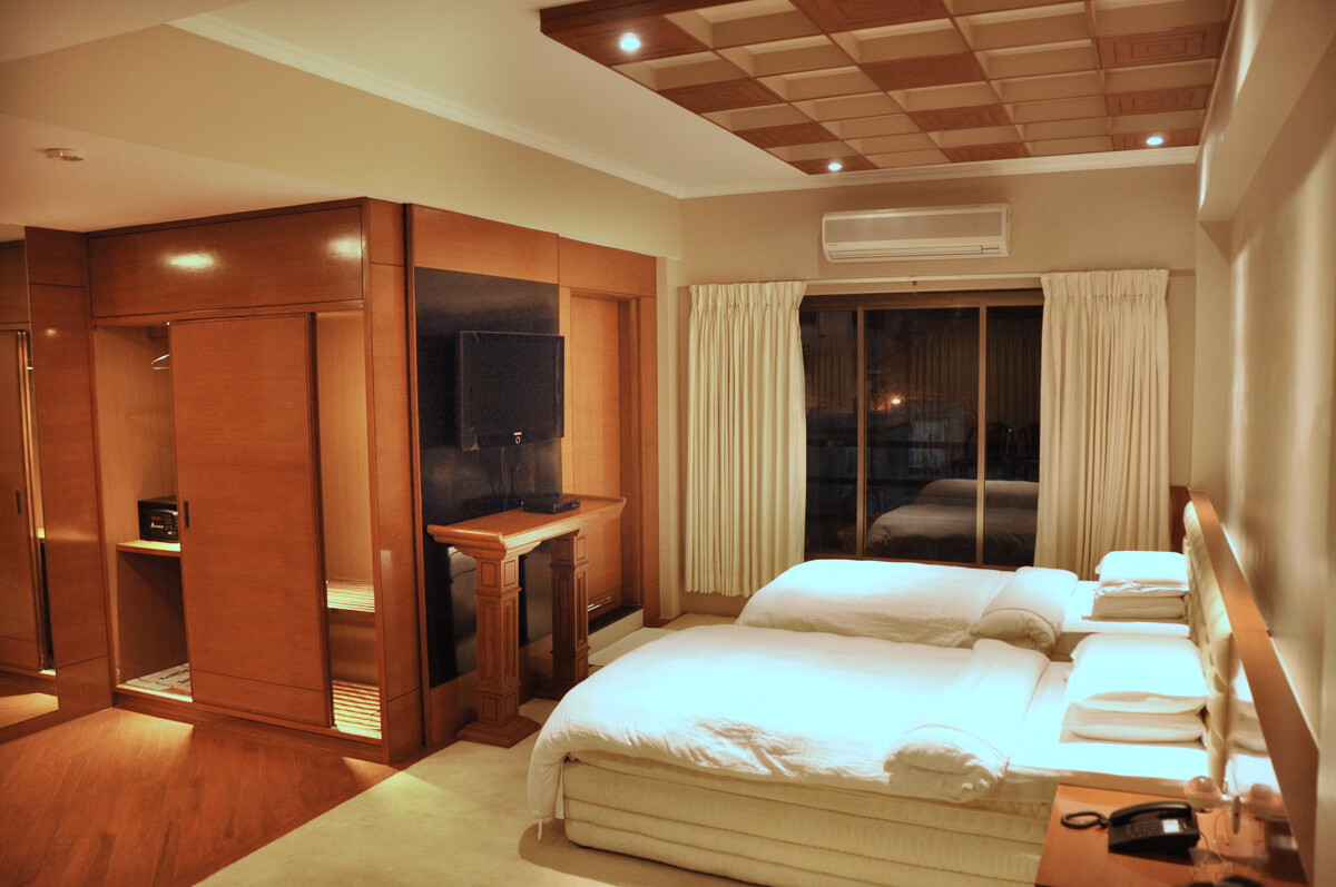 Executive Suite at Hotel Aram Jamnagar — 350 sq ft business suite